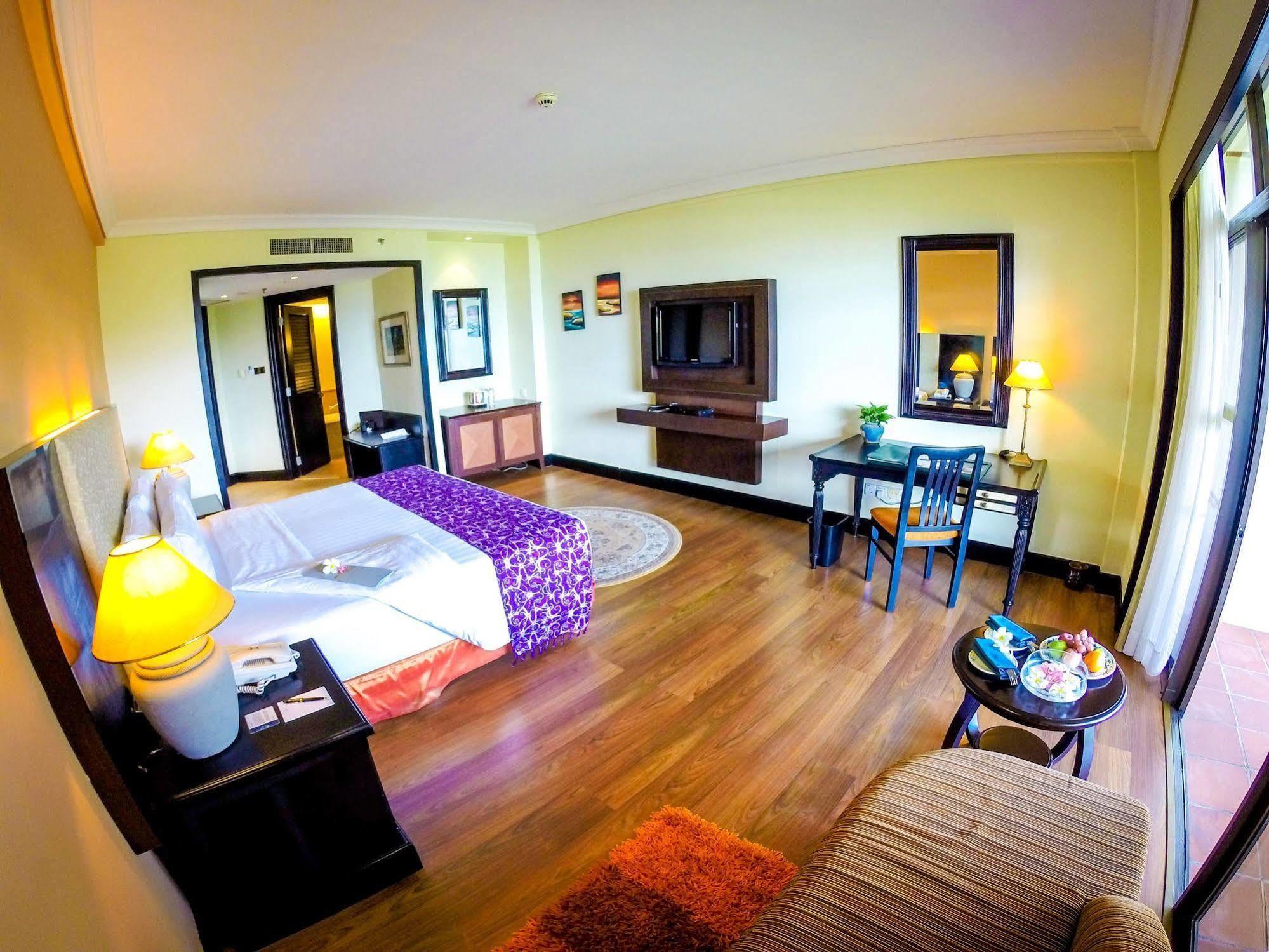 Villa At Nexus Resort & Spa Karambunai Kampong Bikasan 외부 사진